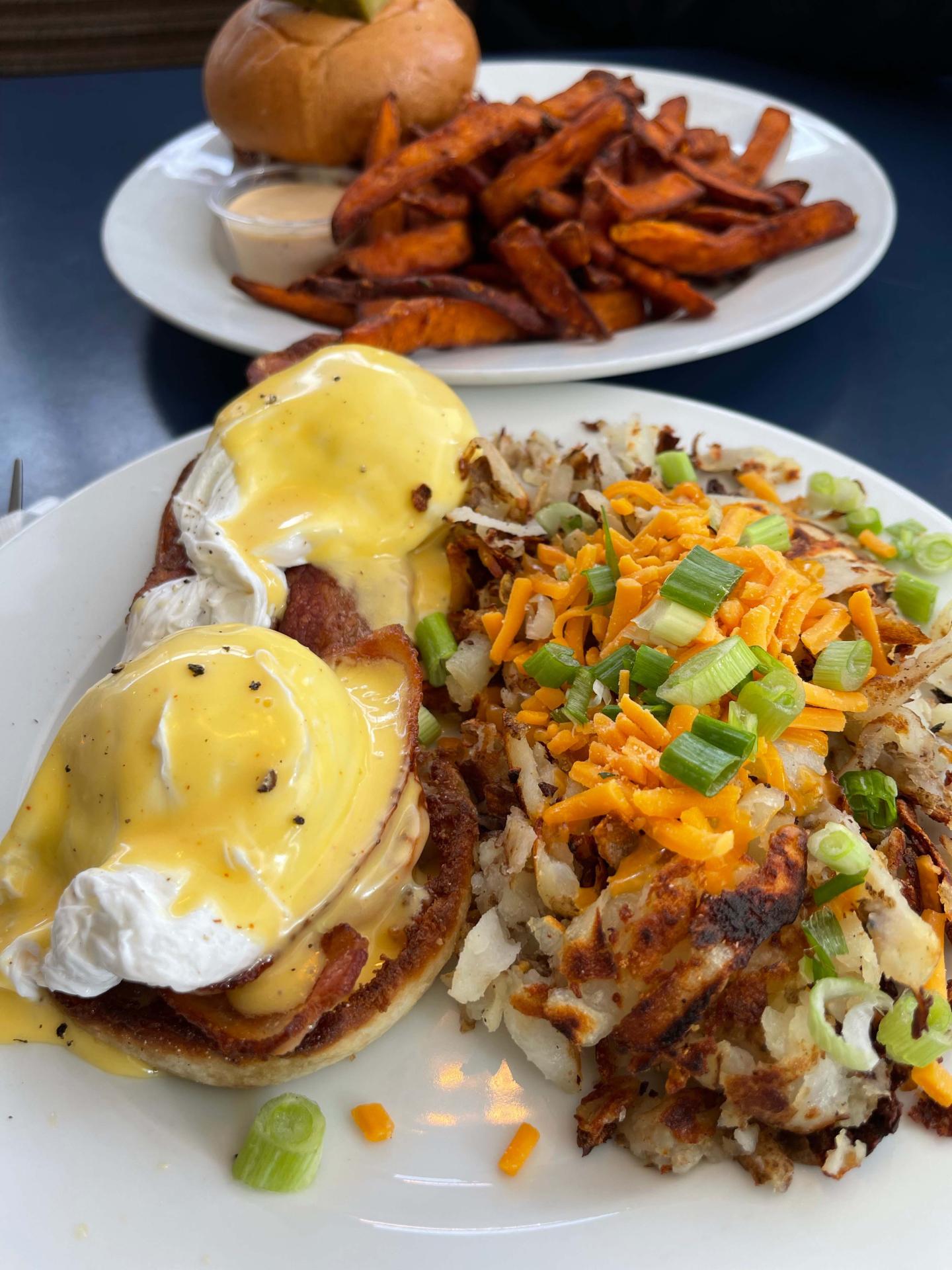 plated eggs benedict