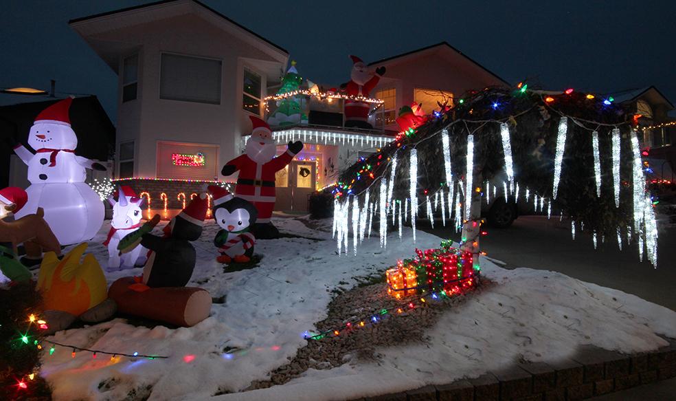Christmas light display