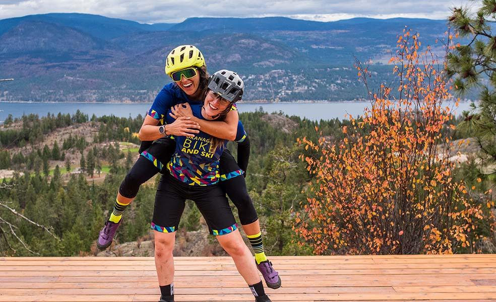 two friends on viewpoint