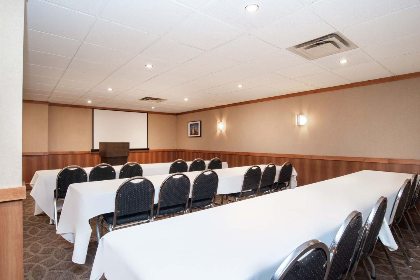 sandman hotel meeting room