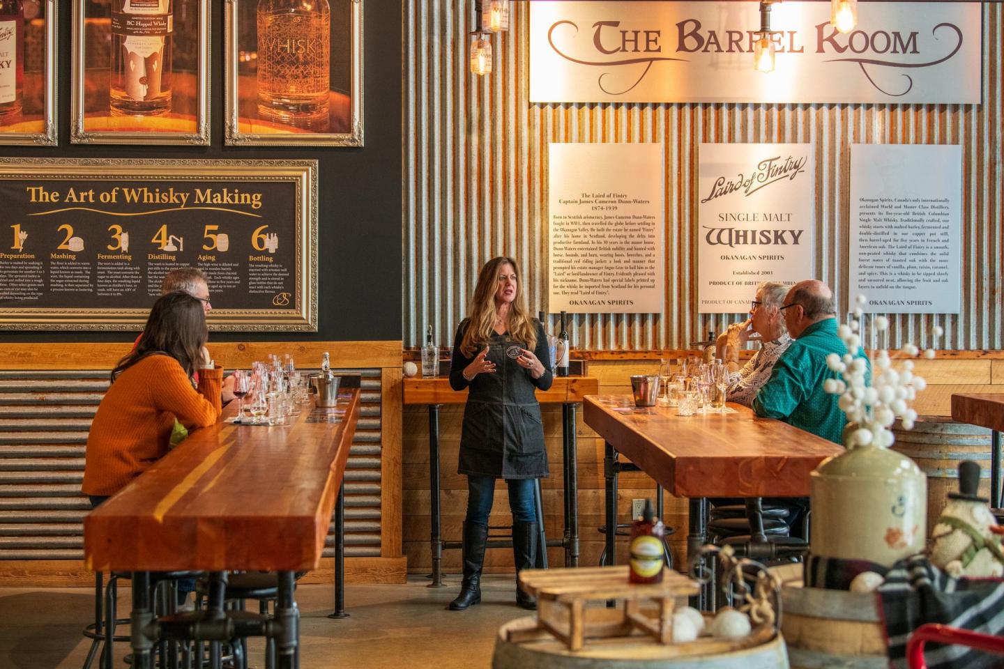 tasting experience at distillery