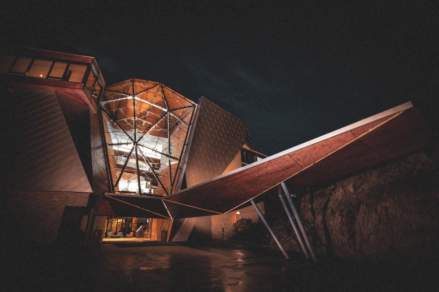 Sparkling Hill Resort hosts "A Ghostly Affair" Halloween party