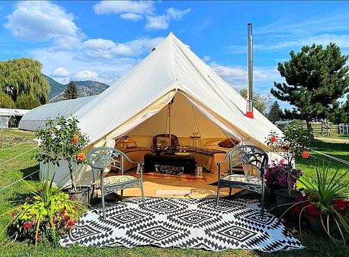 Utopia Feels Botanical Glampground & Micro-Farm - photo of yurt