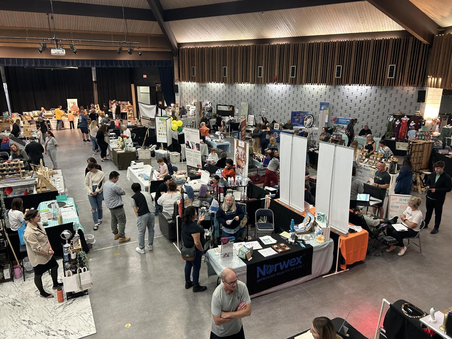 Free admission, over 70 vendors!